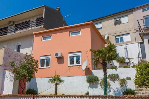 Apartments With A Parking Space Crikvenica - 13572
