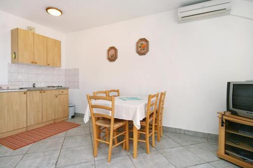 Apartment Crikvenica 5532c