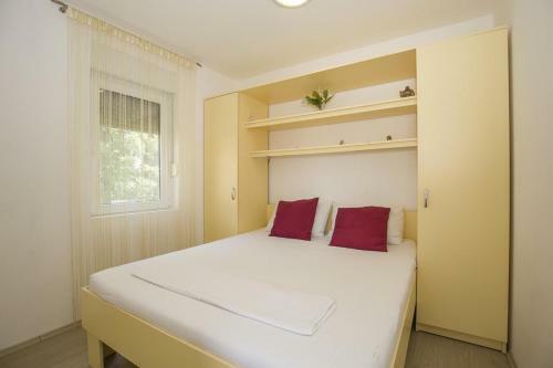 Apartments By The Sea Soline (krk) - 5449