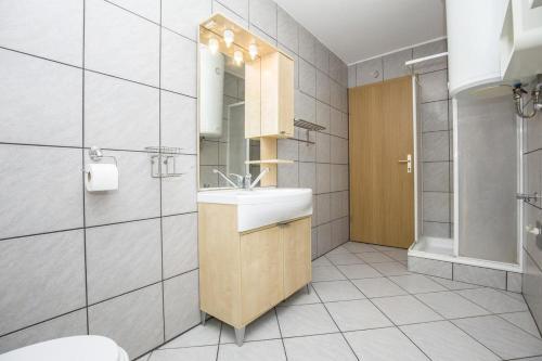 Apartment Soline 5449a