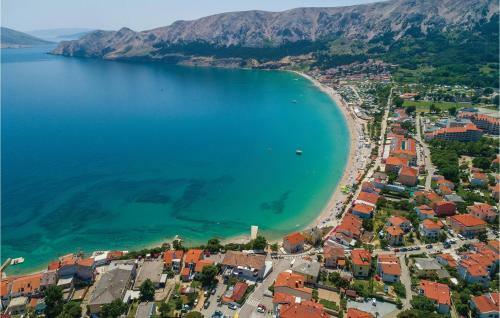 Four-bedroom Apartment In Draga Bascanska