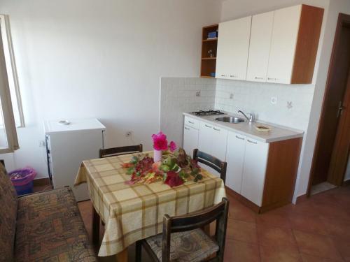 Apartment In Dramalj 5762
