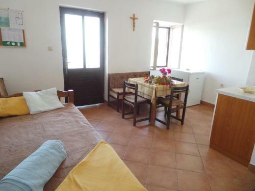 Apartment In Dramalj 5762