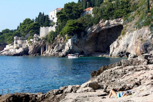 Apartments With A Parking Space Dubrovnik - 9026