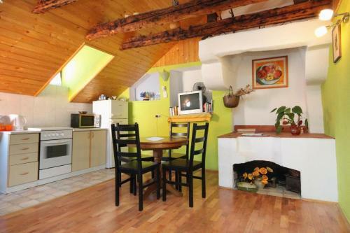 Apartments And Rooms With Wifi Dubrovnik - 9071
