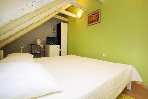 Apartments And Rooms With Wifi Dubrovnik - 9071