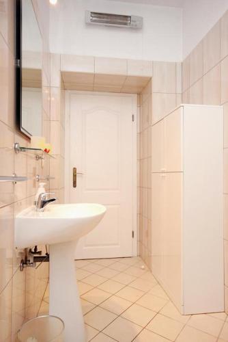 Apartments With Wifi Dubrovnik - 9077