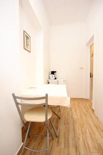 Apartments With Wifi Dubrovnik - 9077