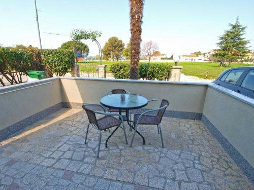 Apartments Drago 589