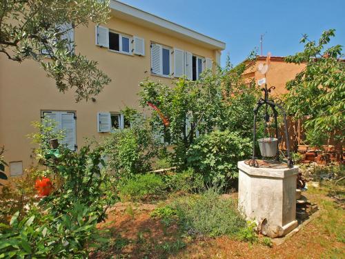 Apartment Luka 953