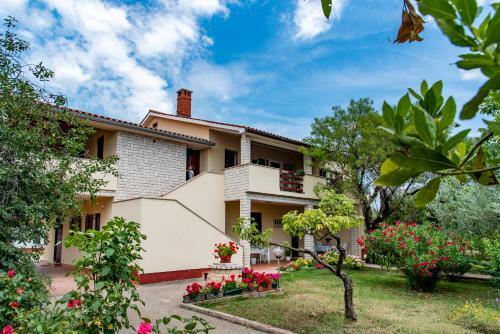 Apartamento M & A Valbandon, Fa?ana