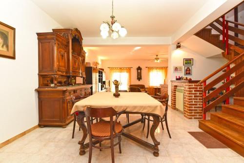Apartment Milena 1560