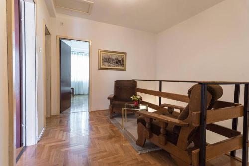 House Annamaria 1164