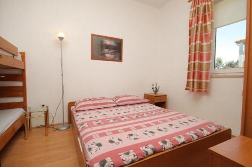 Apartments With A Parking Space Fazana - 7396