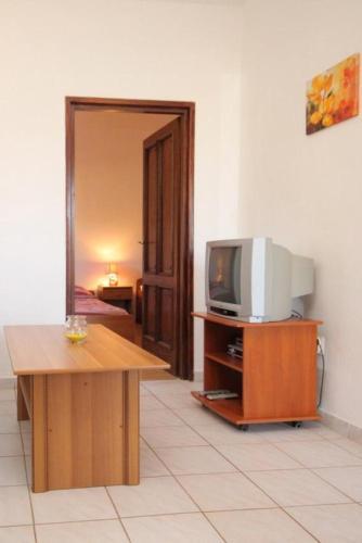 Apartments With A Parking Space Fazana - 7396
