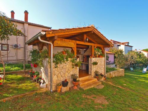 Apartments Silvana 143