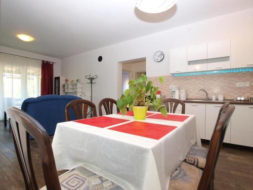 Apartments Suzana 1403