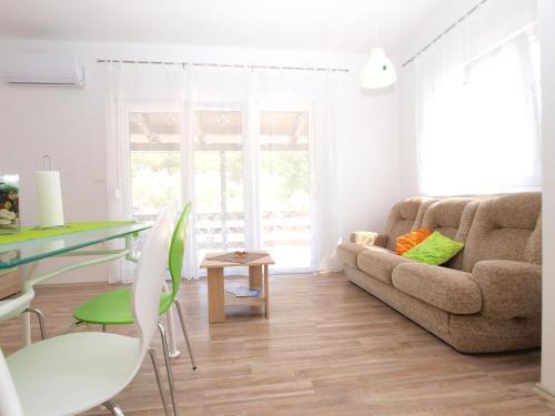 Apartments Suzana 1403