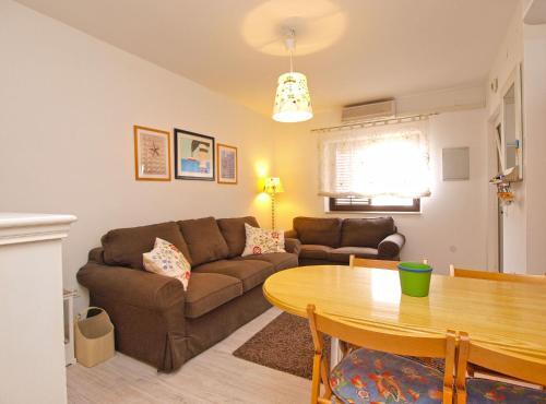 Apartments Josip 1544