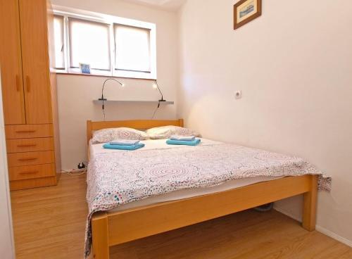 Apartments Elda 1470