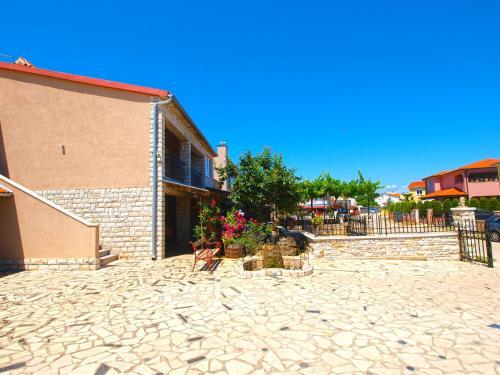 Apartments Aleksandar 968