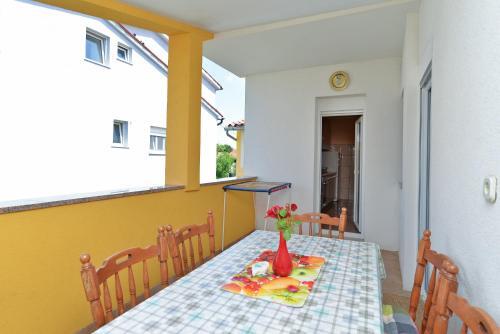 Apartments Milena 436