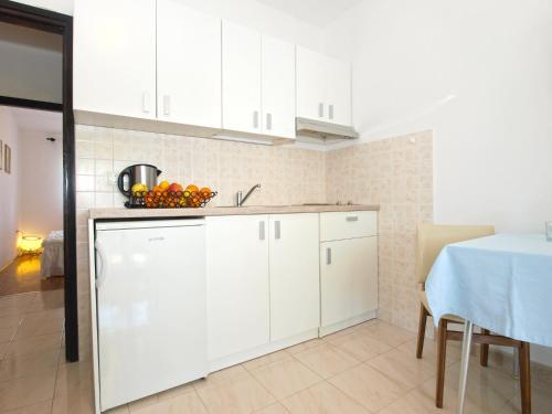 Apartments Valbandon 1616