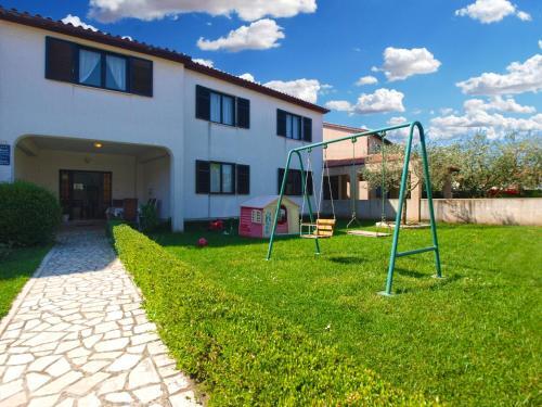 Apartments Valbandon 1616