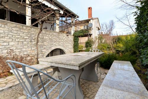 Apartment Annamaria 1792