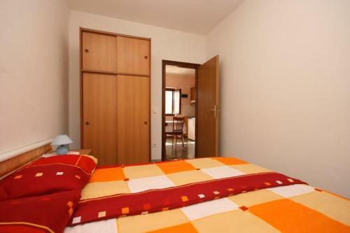 Apartment Funtana 3009d