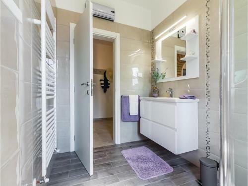 Two-bedroom Apartment In Galizana