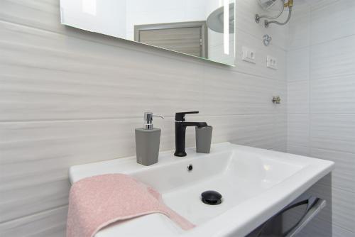 House Roberto 1384