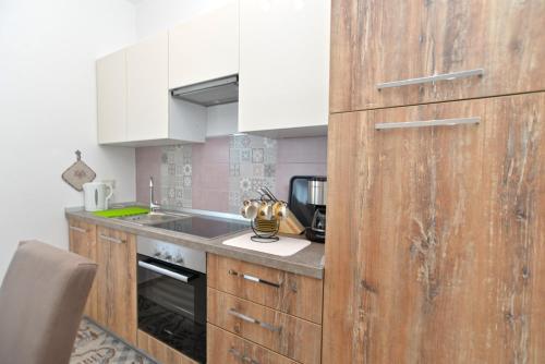 Apartments Lejla 1617