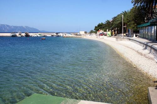 Apartment Gradac 12977a
