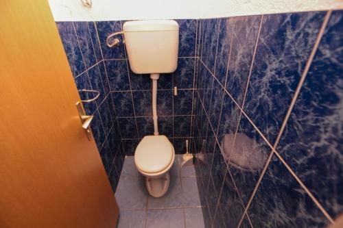 Hostal Apartments Ezra