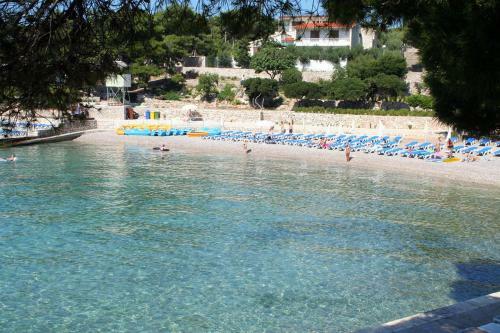 Apartments With A Parking Space Hvar - 15460