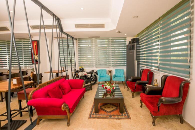 Mera Park Hotel