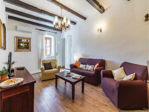 Two-bedroom Holiday Home In Jadreski