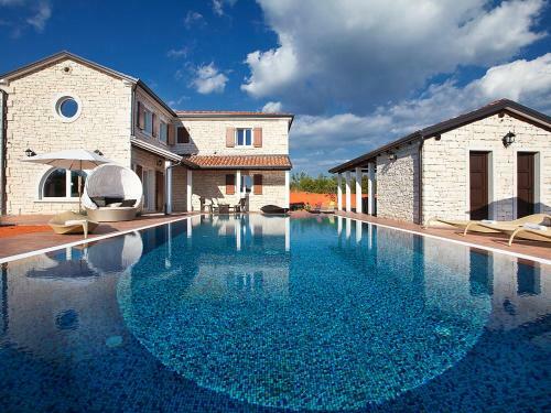 Villa Luxoria