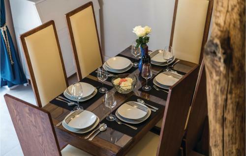 Two-bedroom Holiday Home In Jurdani