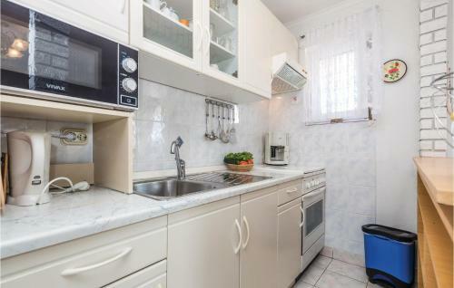 One-bedroom Apartment In Kampor