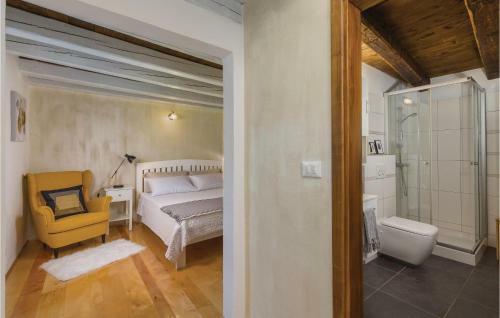 Seven-bedroom Holiday Home In Kanfanar