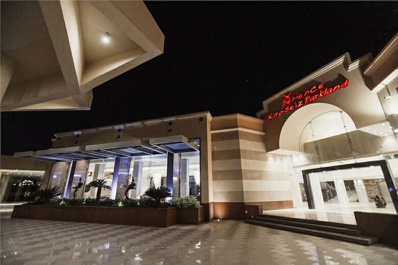 Hotel Xperience Kiroseiz Parkland