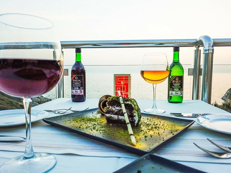 Ladonia Hotels Adakule