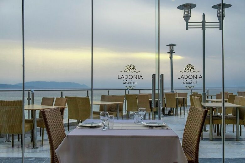 Ladonia Hotels Adakule
