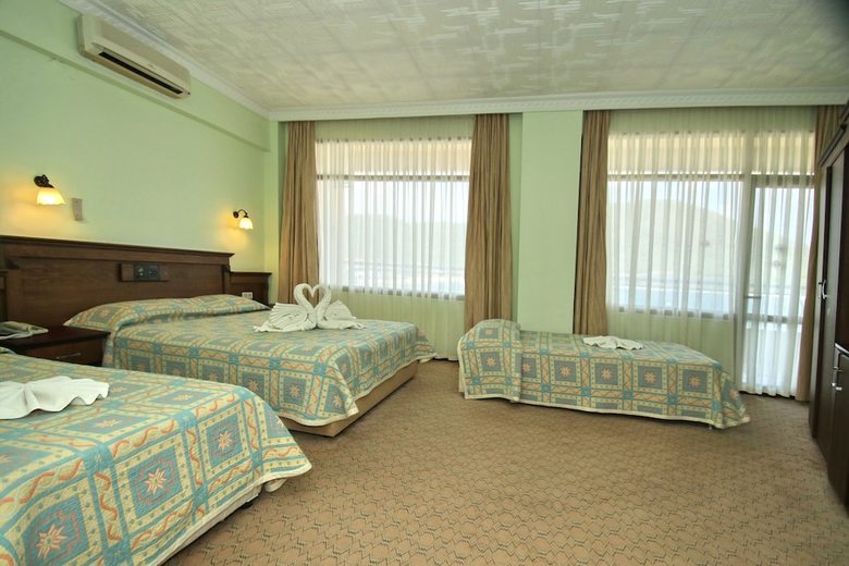 Hotel Golmar Beach