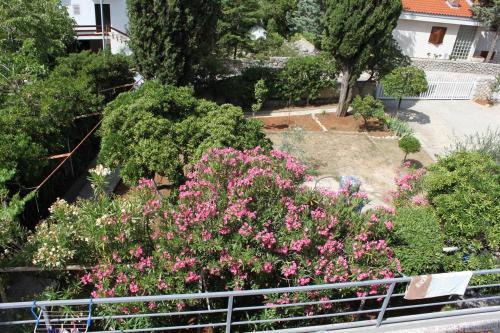 Apartments With A Parking Space Krk - 15331