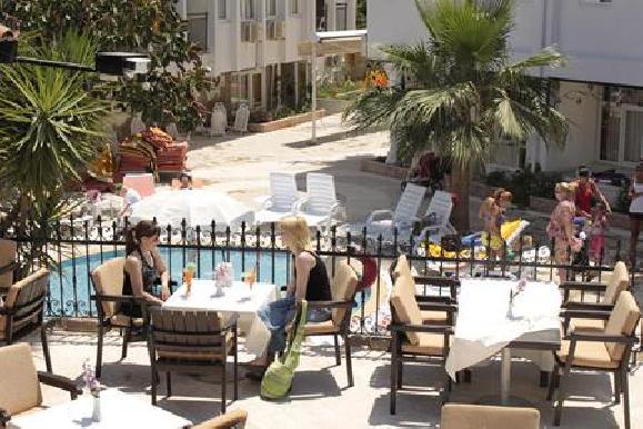 Sunbird Hotel  Ex.pelikan Apart