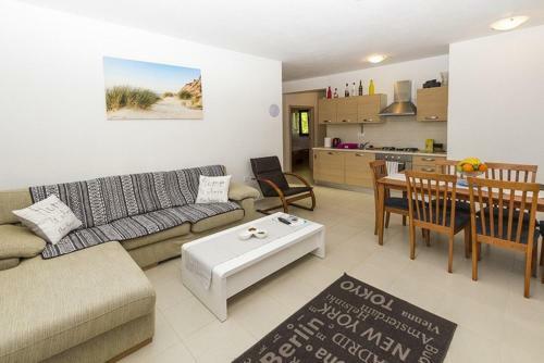 Family 2 Bedroom Apartment