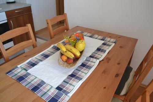 Apartment Lopar 14070b